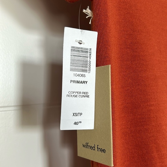 WILFRED | Aritzia Primary Tee | XS - Picture 5 of 10